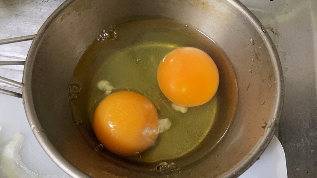 卵２個