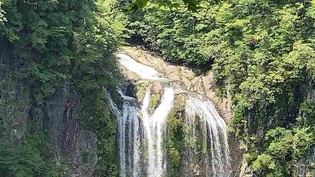展望所からの福貴野の滝３