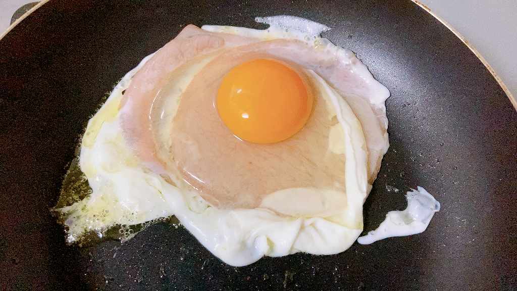 卵を落とす
