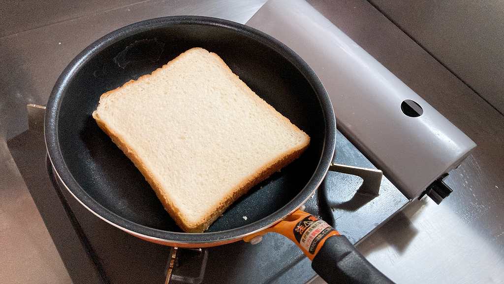 食パン炒め