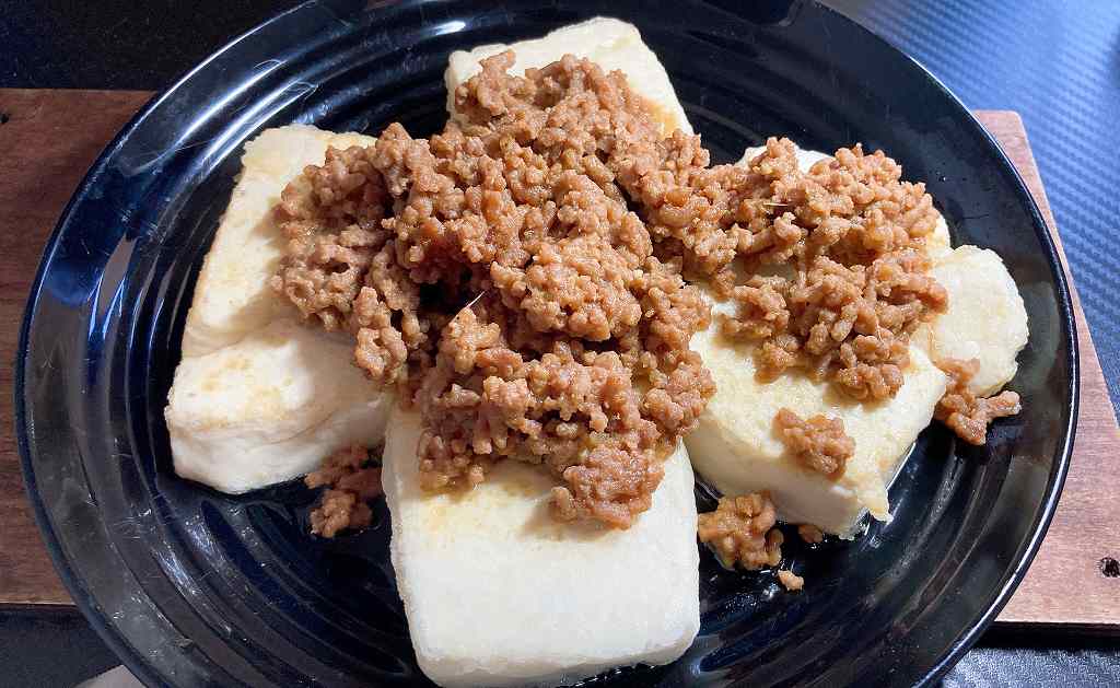 実食2、豆腐の肉味噌掛けアイキャッチ