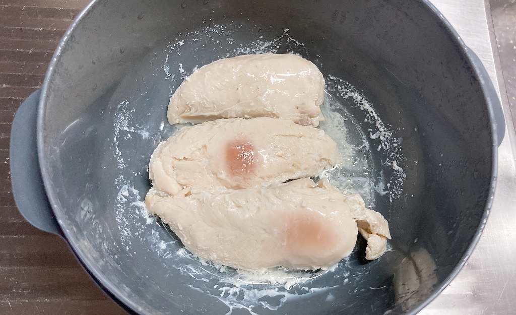 まだ赤い