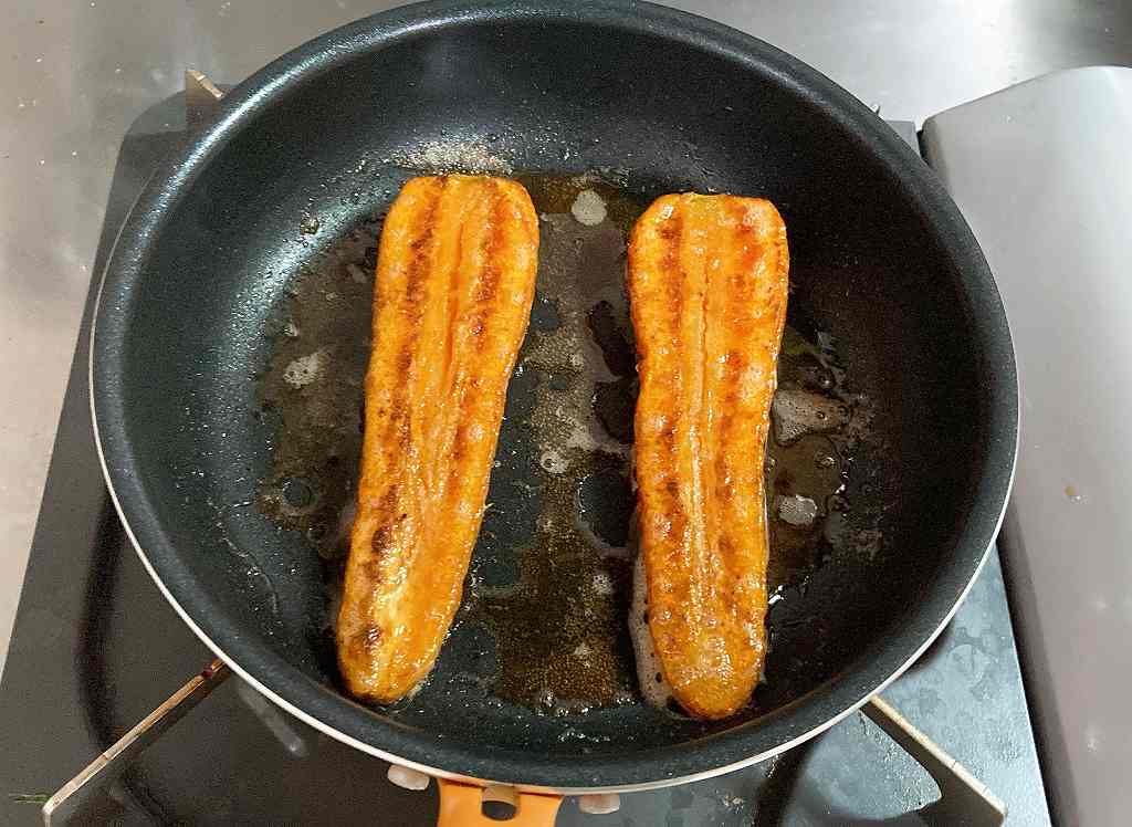 ひっくり返す