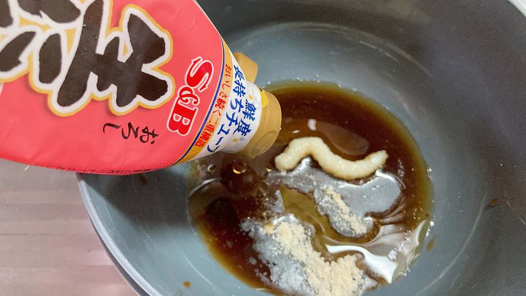 チューブにんにくイン