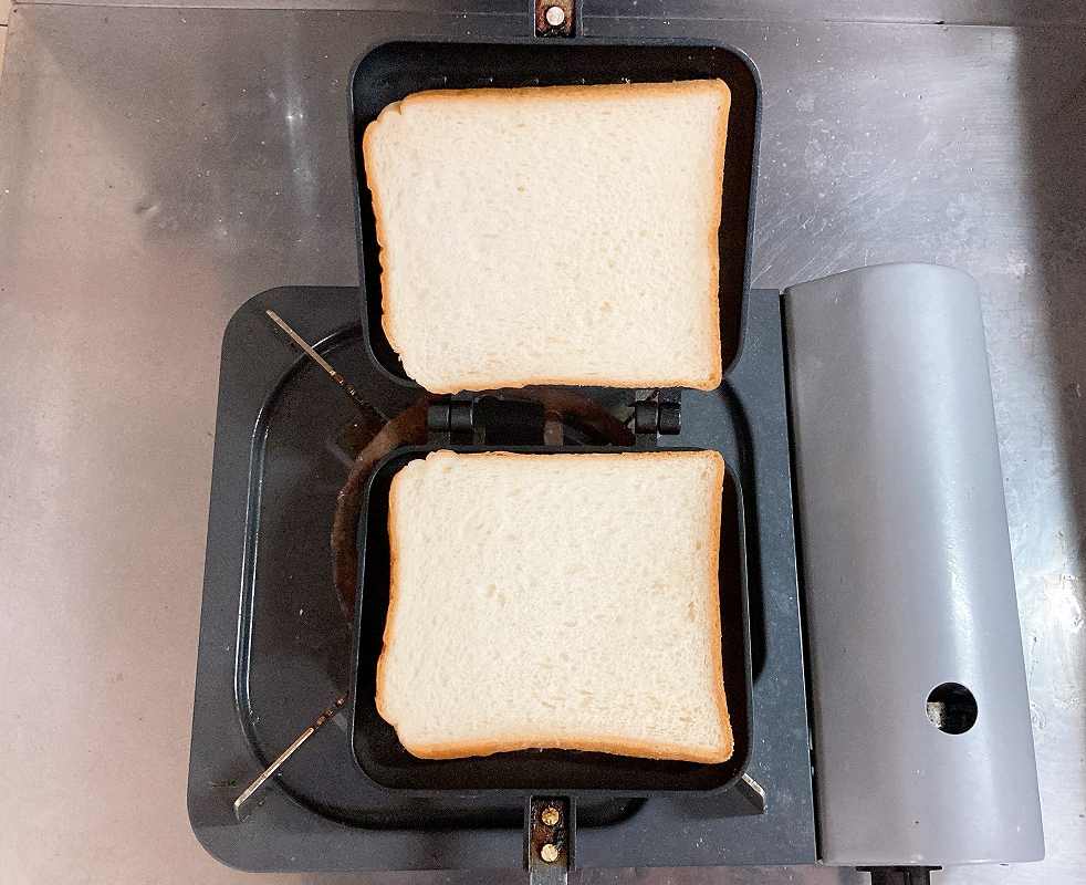食パンを炒める