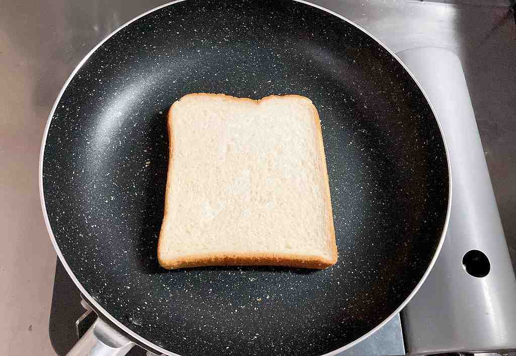 食パンを炒める