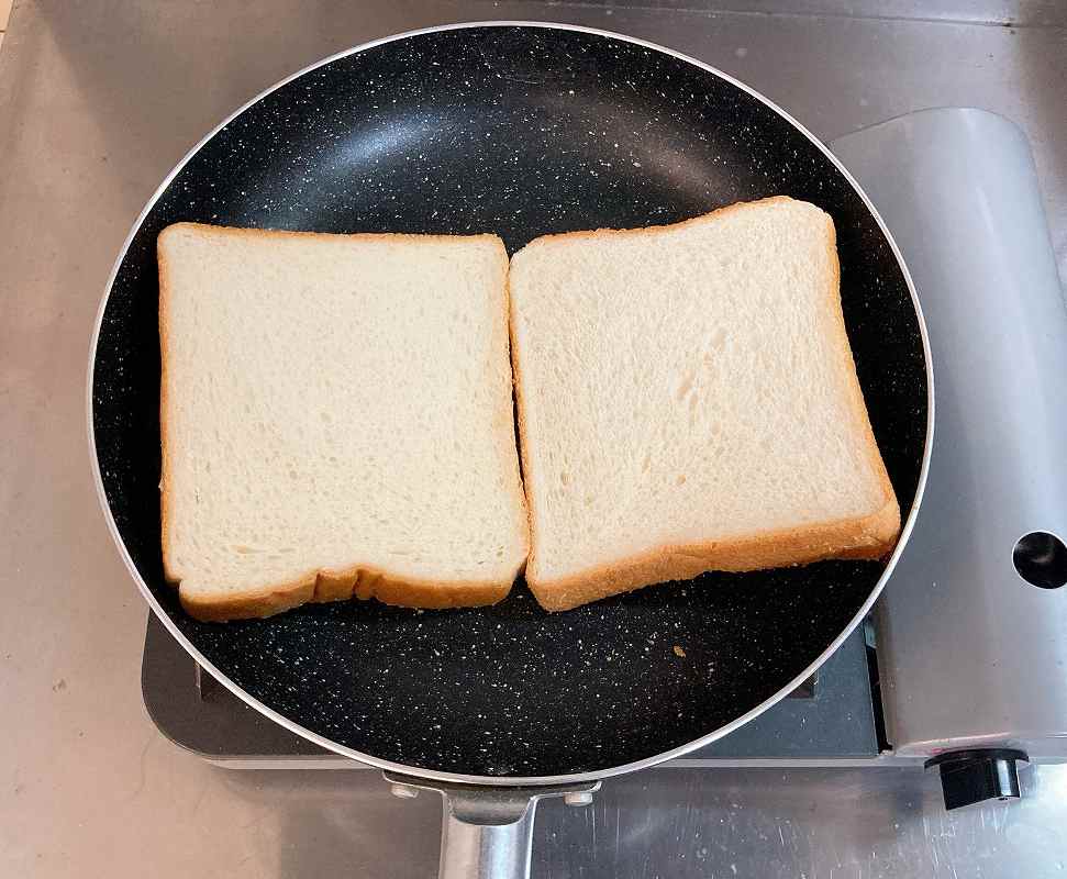 食パンを炒める