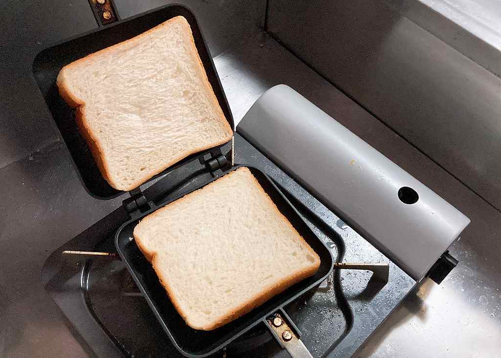 食パンを炒める
