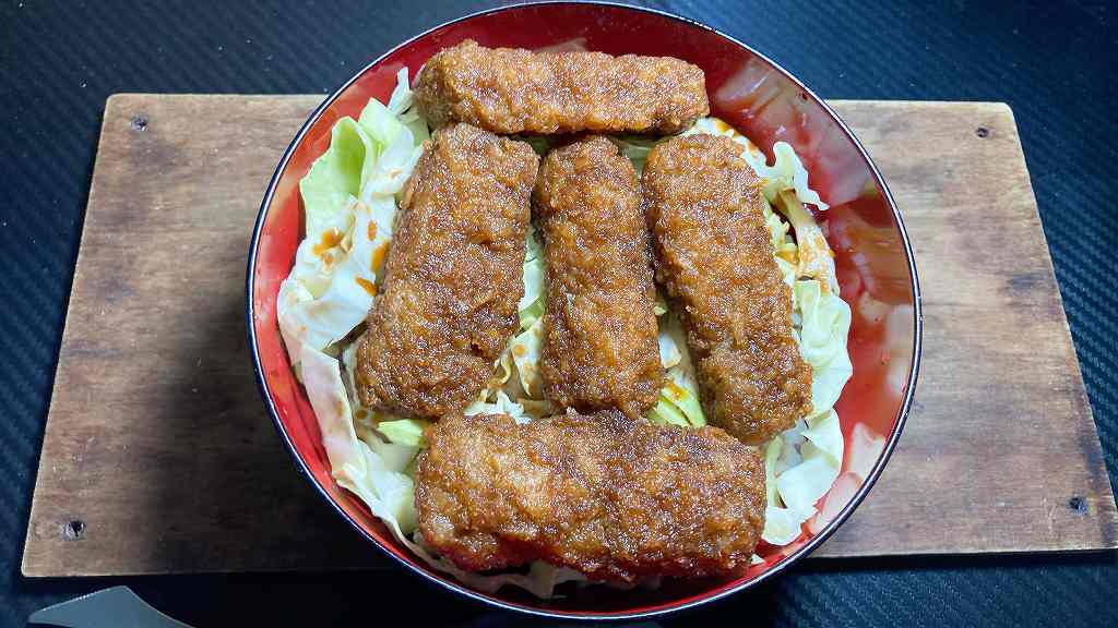 実食２、ソースたらスティックフライ丼合キャッチ