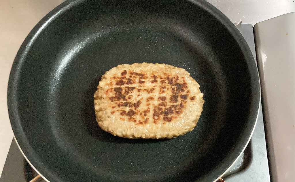 フライパンで炒める２