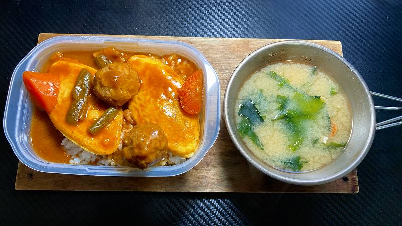 ８月朝食３