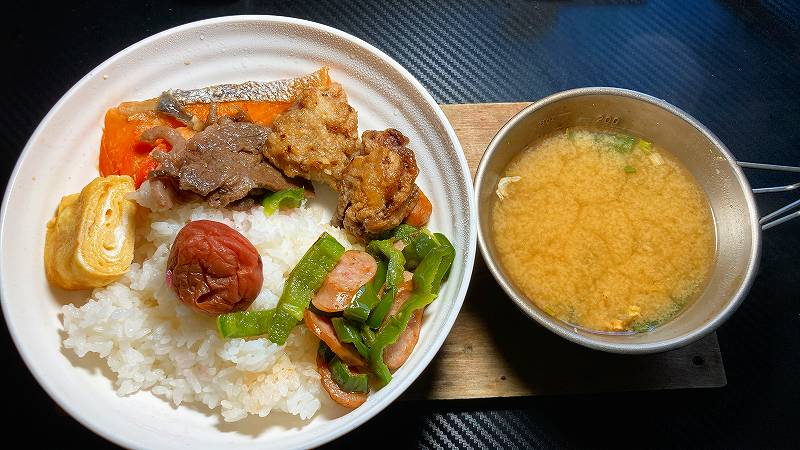 ８月朝食１１