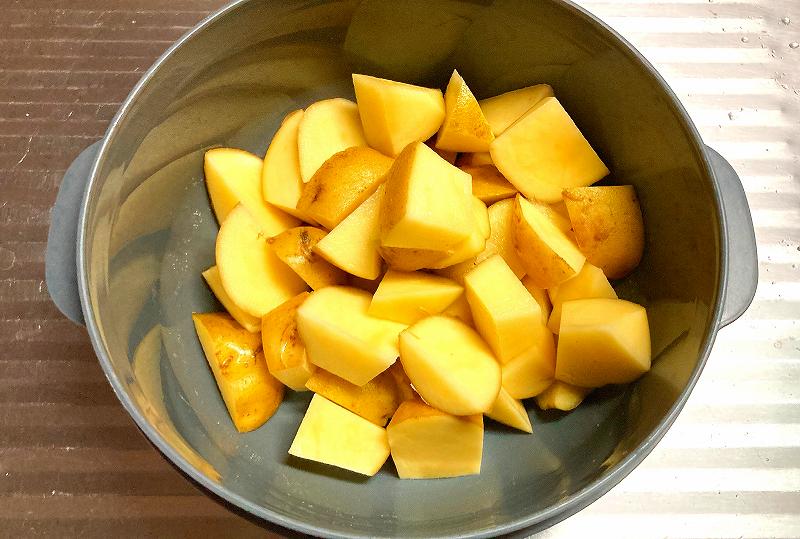 耐熱容器に入れる