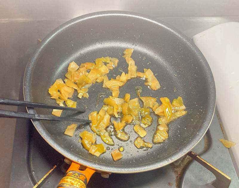 ザーサイを炒める