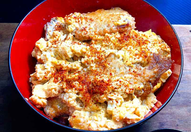 実食2、あじフライの卵とじ丼アイキャッチ