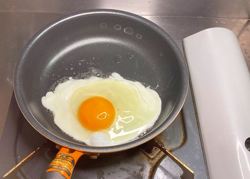 目玉焼き作り