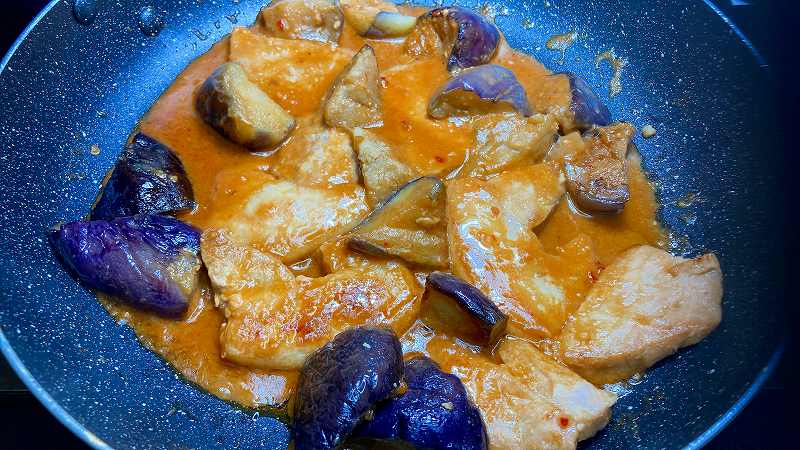 実食2、部t肉となすの辛味噌アイキャッチ