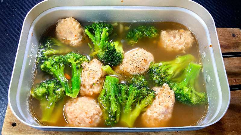 実食2,つくね団子とブロッコリーの鍋アイキャッチ