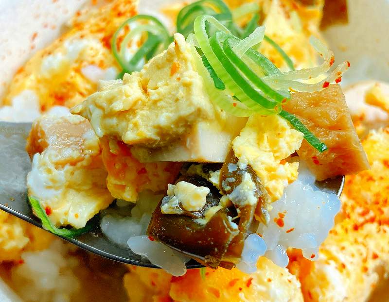 実食2、おでんの卵とじ丼アイキャッチ