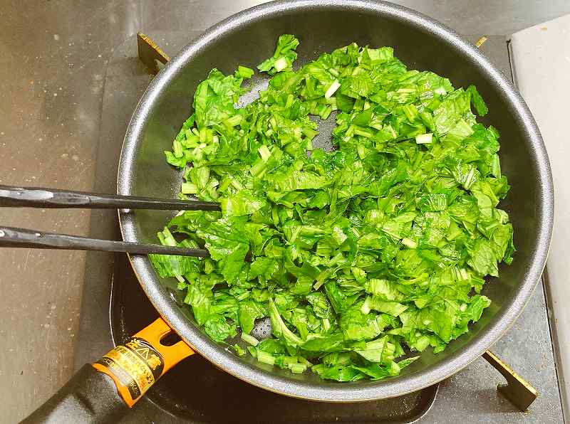 茎葉炒める