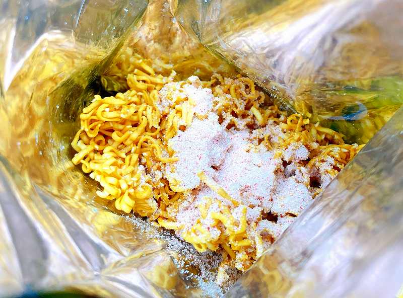 パウダーを掛ける