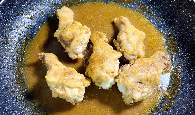 実食1、手羽元のカレー煮込みアイキャッチ
