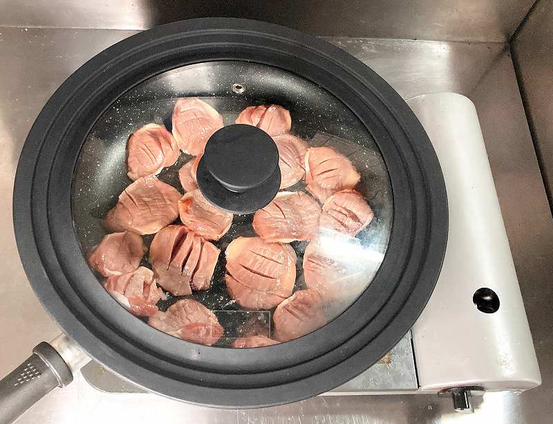 蓋をして炒める