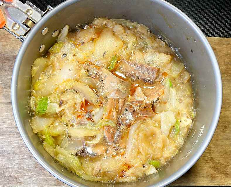 実食３、さば味噌煮缶と冷凍白菜のとろとろにアイキャッチ