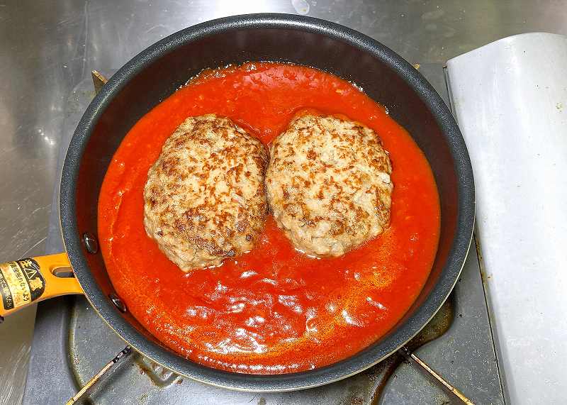 煮込む、ガーリックトマトでハンバーグアイキャッチ