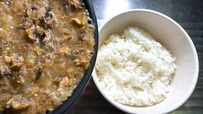 ご飯にオン