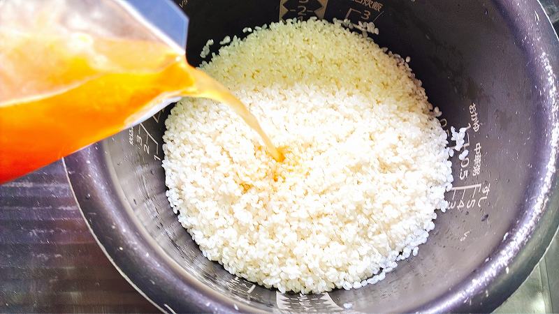調味液だけを入れる
